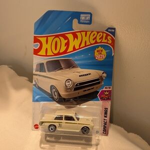 Hot Wheels 2025 Lotus Cortina Compact Kings 10/10 NIP Diecast Car